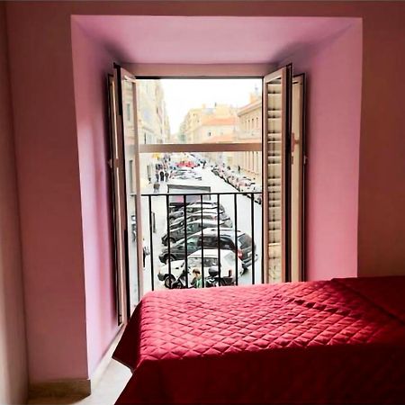 Sina Rent Room Rom Exterior foto