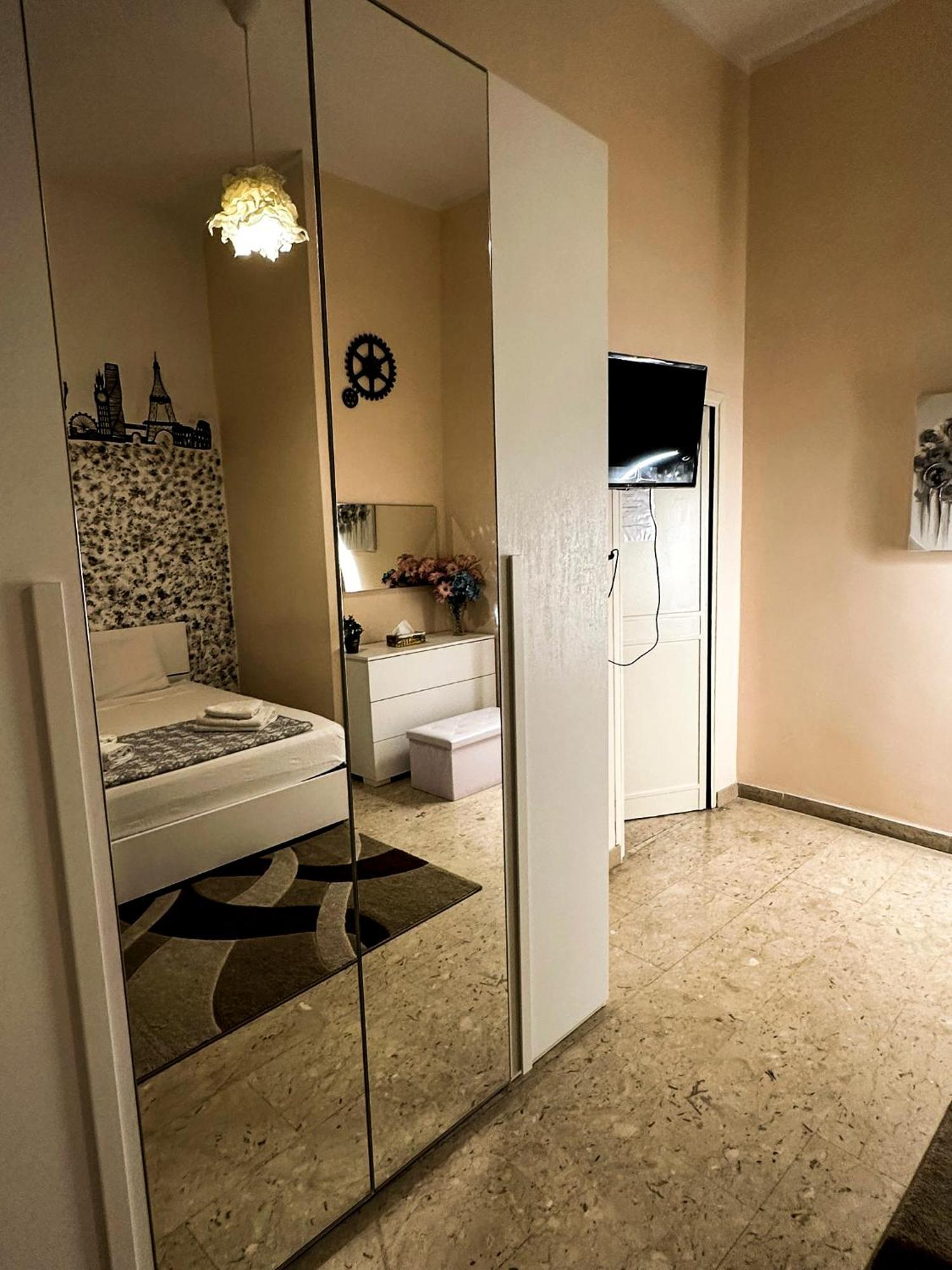 Sina Rent Room Rom Exterior foto