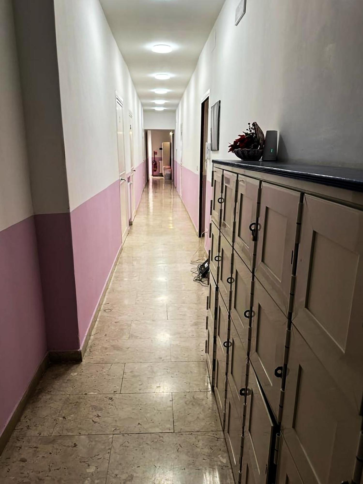 Sina Rent Room Rom Exterior foto
