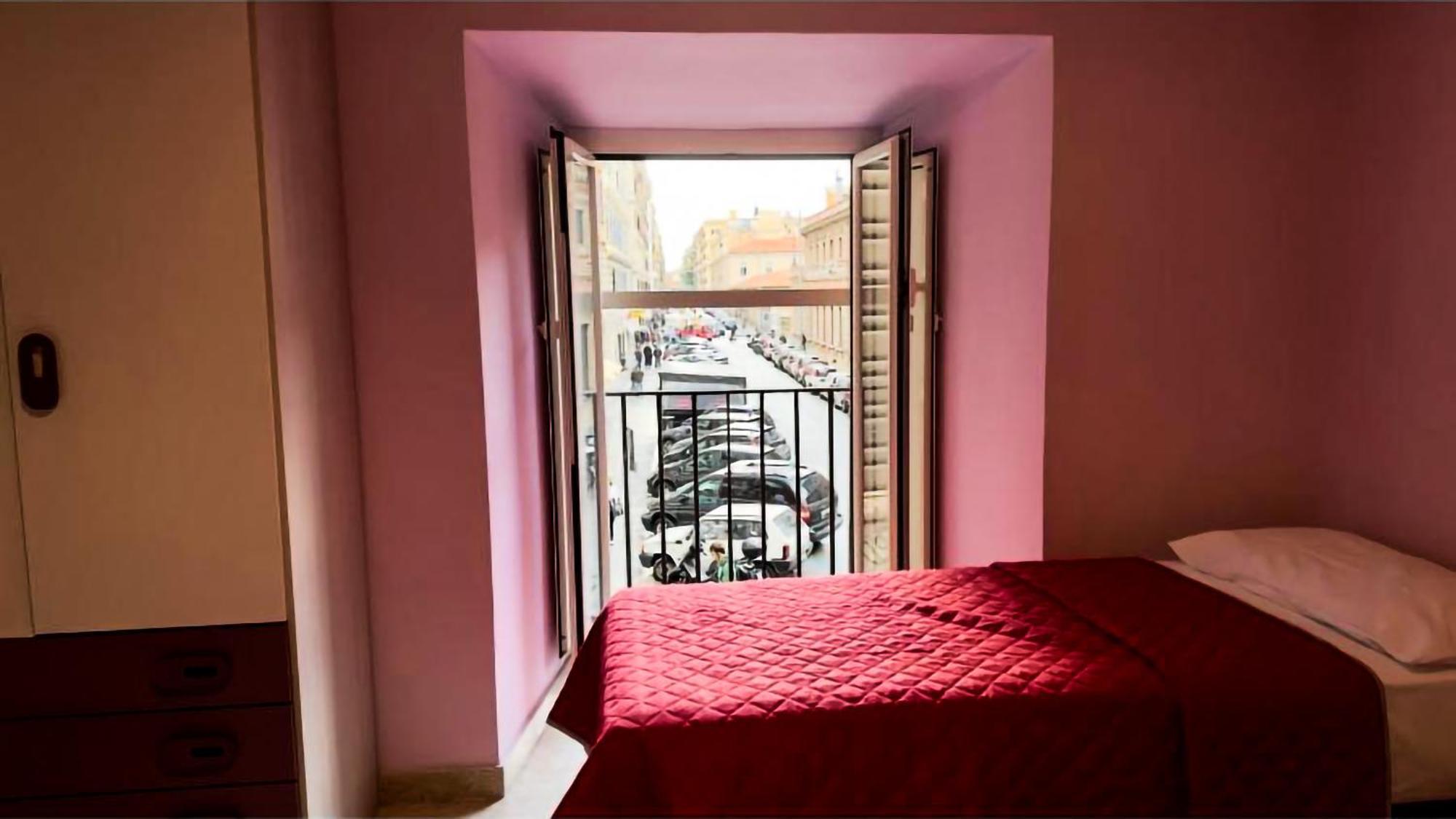 Sina Rent Room Rom Exterior foto